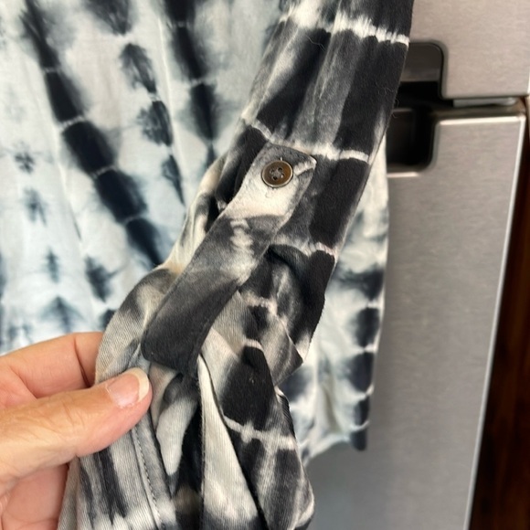 Rock‎ & Republic Black and White Tie Dye convertible Shirt 100% Cotton women’s M - Picture 6 of 8